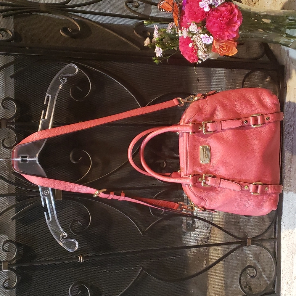 Beautiful Michael Kors coral pebbled leather purse